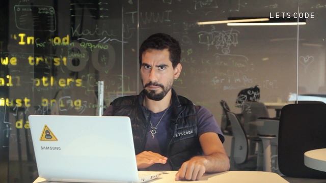 Python vs Excel: Qual é melhor? смотреть онлайн