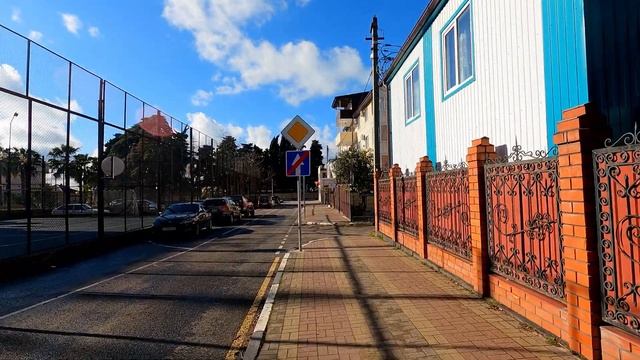 Улицы Лазаревского. (пер.и ул. Октябрькая, ул Глинки, ул. Победы) и море!?ЛАЗАРЕВСКОЕ СЕГОДНЯ?СОЧИ.