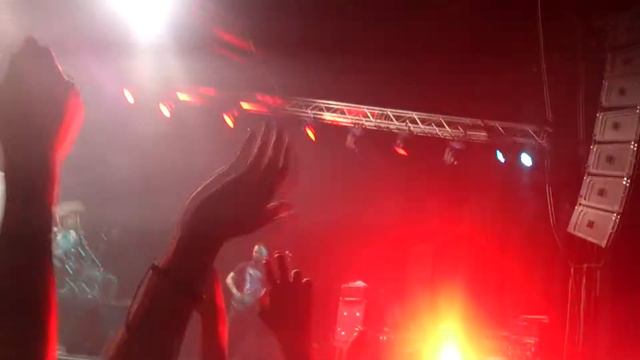 Noize MC - Ругань из-за стены( live in Kiev 25.12.2015) смотреть онлайн