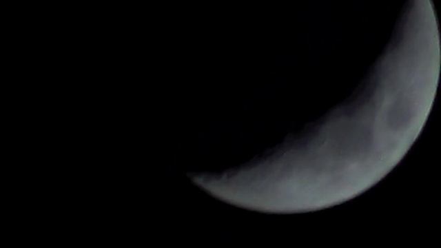 Sony CX250 Zoom Test on the Moon смотреть онлайн