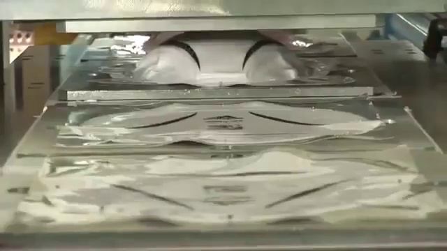 как делают мячи для футбола FIFA смотреть онлайн