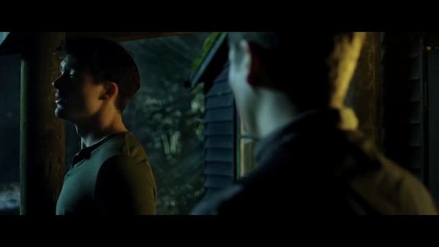 Мужчина заставил группу друзей сыграть в опасную игру "Правда или действие" смотреть онлайн