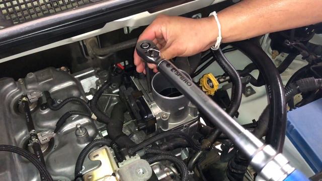 เปลี่ยนปะเก็นลิ้นปีกผีเสื้อ All New D-Max2.5VGS смотреть онлайн