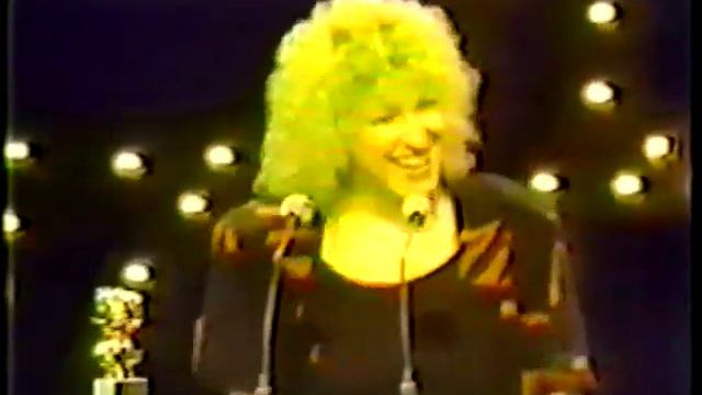 Bette Midler: 1980 Golden Globes смотреть онлайн