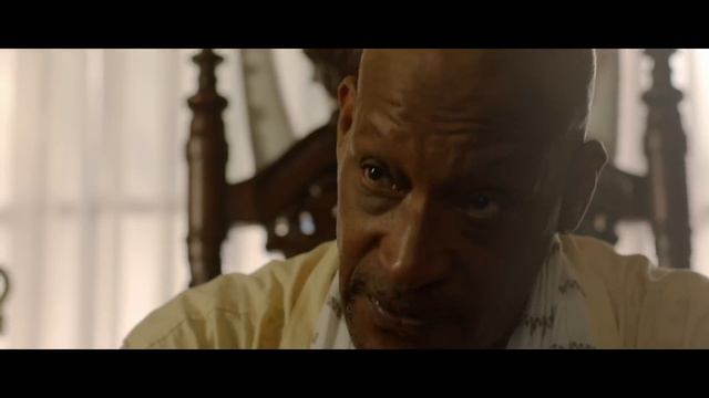 THE DEBT COLLECTOR: Official Trailer смотреть онлайн