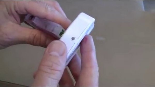 Resetting Epson microchip with chip resetter video, Inkmizer.com, America