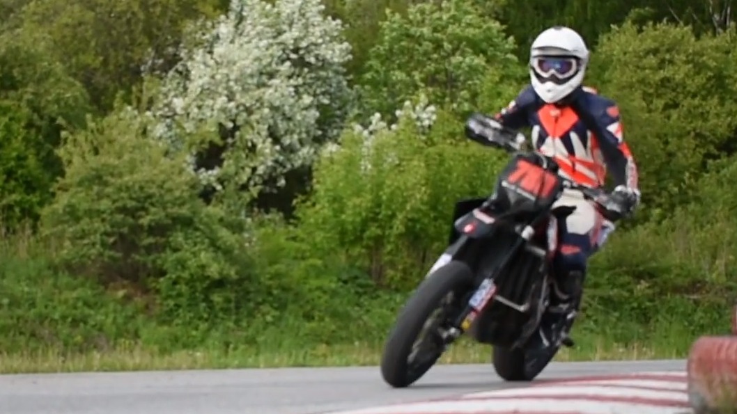Тренировка по Supermoto / Супермото 2019 смотреть онлайн