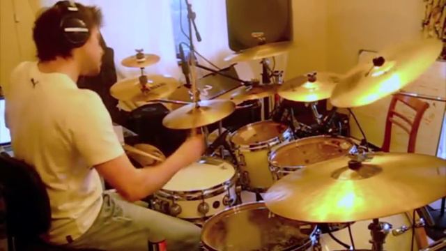 Black Eyed Peas vs Ke$ha - Rock That Body/Tik Tok - Tim Jesserit Drum Cover смотреть онлайн