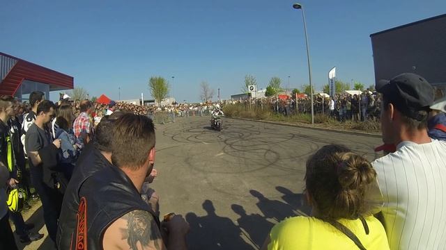 chalon sur saone stunt смотреть онлайн