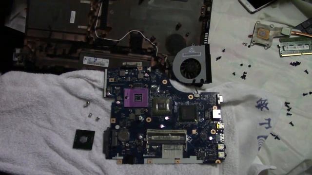 古いノートパソコンのCPU交換してみた смотреть онлайн