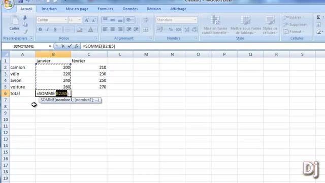 Faire des calculs avec la somme automatique dans Excel смотреть онлайн