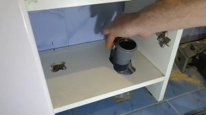 Установка тумбы с раковиной // Получилось еще дешевле