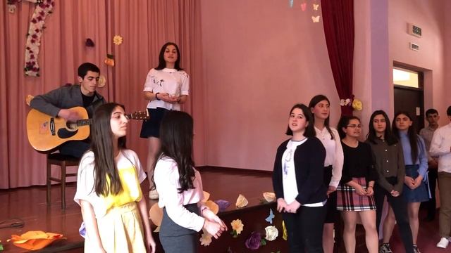 Песня Լուսին 11-г класс Праздник 7 апреля смотреть онлайн