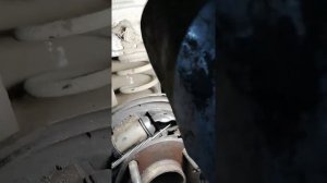 Замена задних тормозных колодок Митсубиси Кольт   Mitsubishi Colt