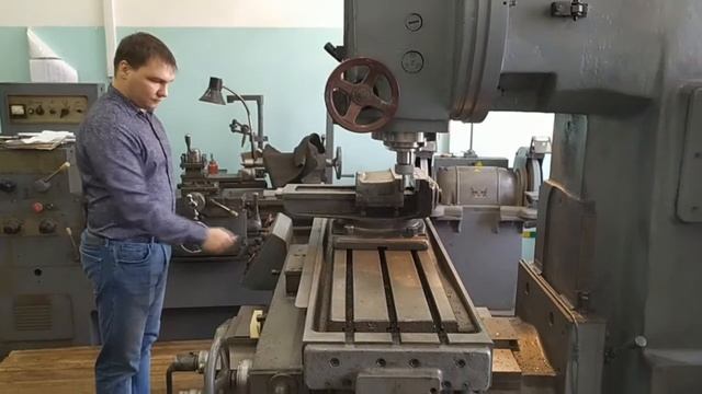 Проверка вертикально-фрезерного станка 6Т13 после ремонта электроавтоматики смотреть онлайн