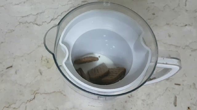 இதுவரை சுவைக்காத அருமையான சுவையில் / Lotus Biscuit Milkshake (Dubai famous milkshake Recipe) смотреть онлайн
