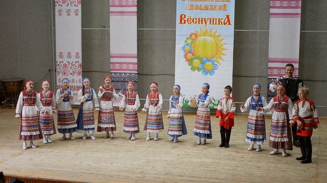 Ой, Марьюшка воду нося (Лазоревый цвет, младшая группа) смотреть онлайн