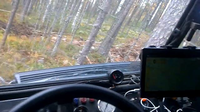Volvo 6x6 trees are so near смотреть онлайн