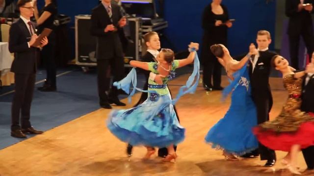 Первенства и Чемпионаты Российского Танцевального Союза 2016 г. Юниоры-2. А+В смотреть онлайн