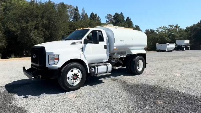 2017 FORD F750 2 AXLE WATER TRUCK-U12640 смотреть онлайн