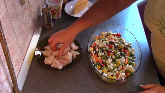 МИНТАЙ в сметанной заливке с овощами в духовке, очень простой и быстрый рецепт! смотреть онлайн