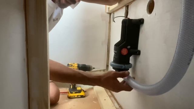 214. Installing the Whale Gulper 220 on the Narrowboat смотреть онлайн