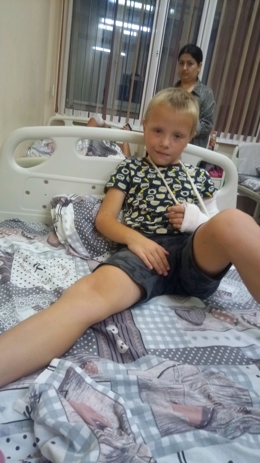 Я сломал руку смотреть онлайн