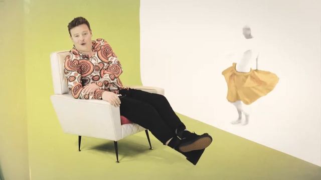 GRISE CORNAC - Tout Baigne (clip officiel) смотреть онлайн