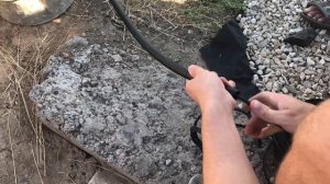 Прокладываем электрический кабель под землей