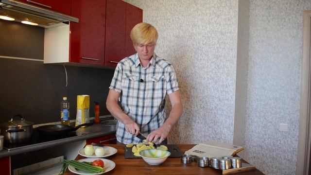 Говядина тушеная с луком и картофелем смотреть онлайн