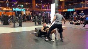 ЗАБИЛИСЬ МЫШЦЫ НА 50КГ!!! Ягодичный мост, правильная техника