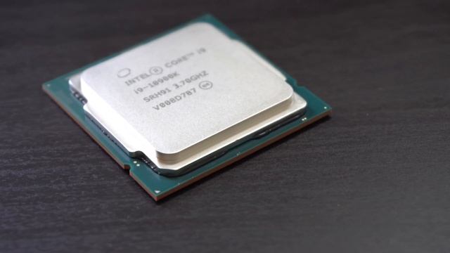 Intel Core i9 10900K - ТОП Процессор или попытка догнать AMD смотреть онлайн