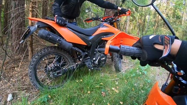 Мотоцикл Минск Х 250. M1NSK Х250. взяли на прокат. у Паши первый опыт на мотоцикле. эндуро мотоцикл смотреть онлайн
