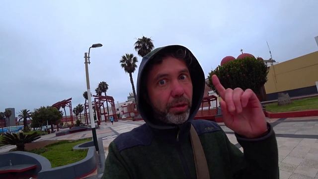 Гуаякиль, в гондоле над пробками и Лима, Перу, р-н la Punta. смотреть онлайн