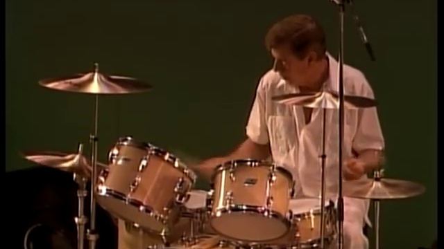 Billy Vaughn (Video ) - WHEELS (Keep on Turning) смотреть онлайн