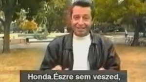 Мужик очень круто имитирует звуки мотоциклов