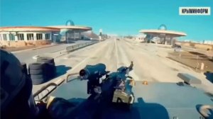 Стоим в поле с братом Колей...