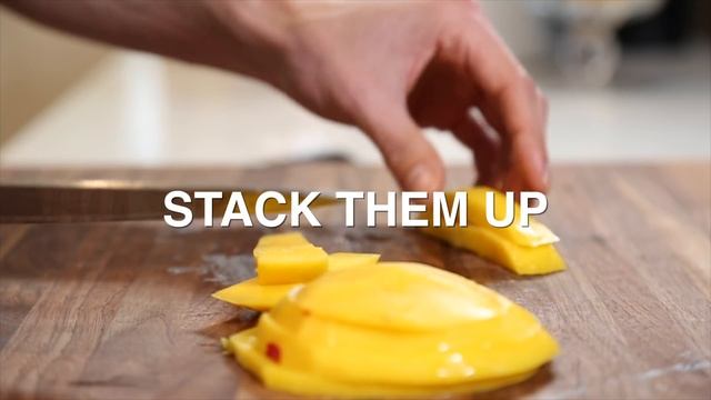 5 EASY WAYS TO CUT MANGO смотреть онлайн