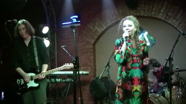 Модель Неба - Море внутри смотреть онлайн