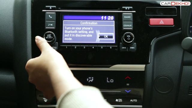 How To Connect Bluetooth In Honda Jazz  | CarDekho.com