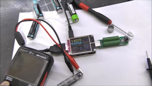 Лучший литий ионный аккумулятор GTF Li ion 1 5V AA 2250 mWh, 1500 mAh с микро юсб зарядкой смотреть онлайн