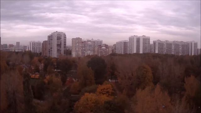 Полет на квадрокоптере Syma x8 с прикрепленным видеорегистратором смотреть онлайн