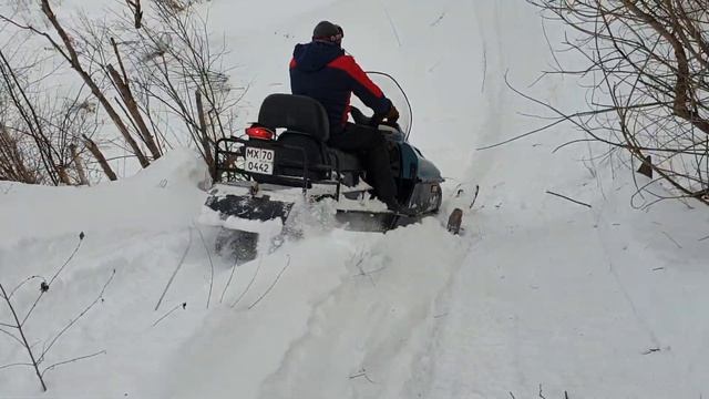 *Российские снегоходы* катаются в плюс 2 градуса. смотреть онлайн