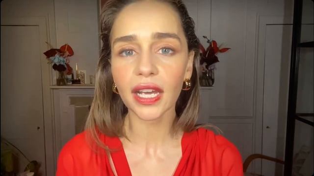Emilia Clarke - Clinique Instagram Live [04/11/21] смотреть онлайн