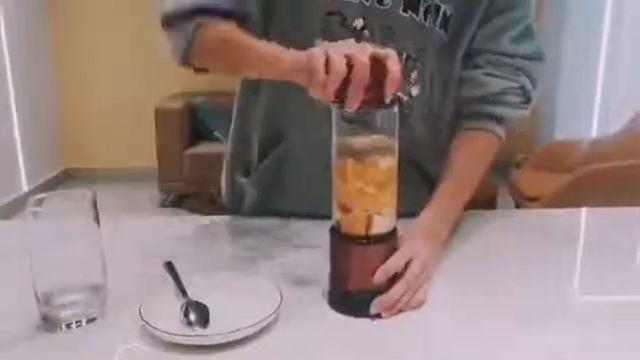 Портативный смузи блендер смотреть онлайн