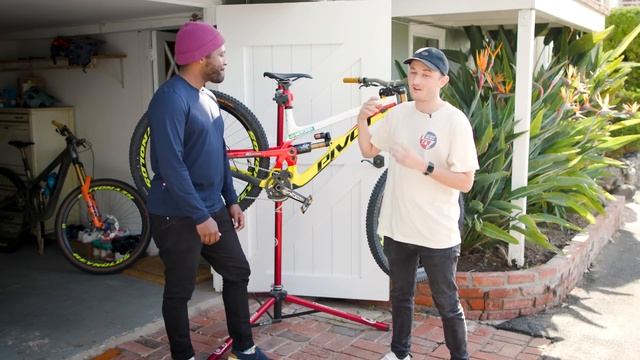 8 PRO Tips From A World Cup Bike Mechanic смотреть онлайн