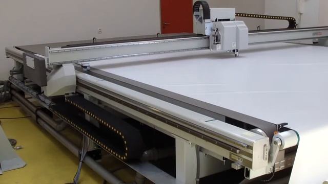 Планшетный режущий плоттер COMAGRAV DIGI RC смотреть онлайн