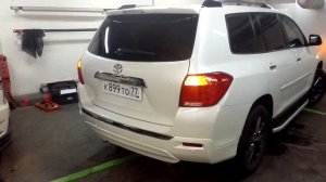Открытие багажника ногой на Toyota Highlander