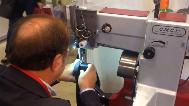 Швейная машина для пришива подошвы с высоким бортом CMCI B20/9-A смотреть онлайн