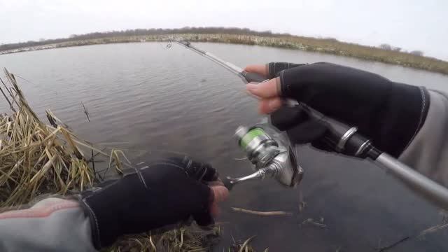 Как бороться с обмерзанием колец и чем смазать шнур? Зимний спиннинг смотреть онлайн